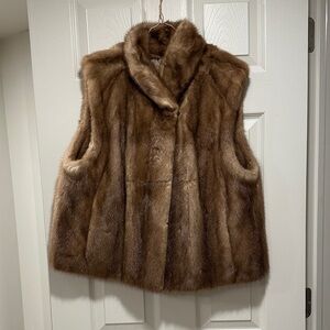 Elegant Brown Mink Fur Vest